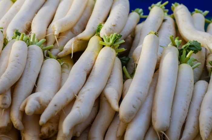 How to cook radish leaves indian style